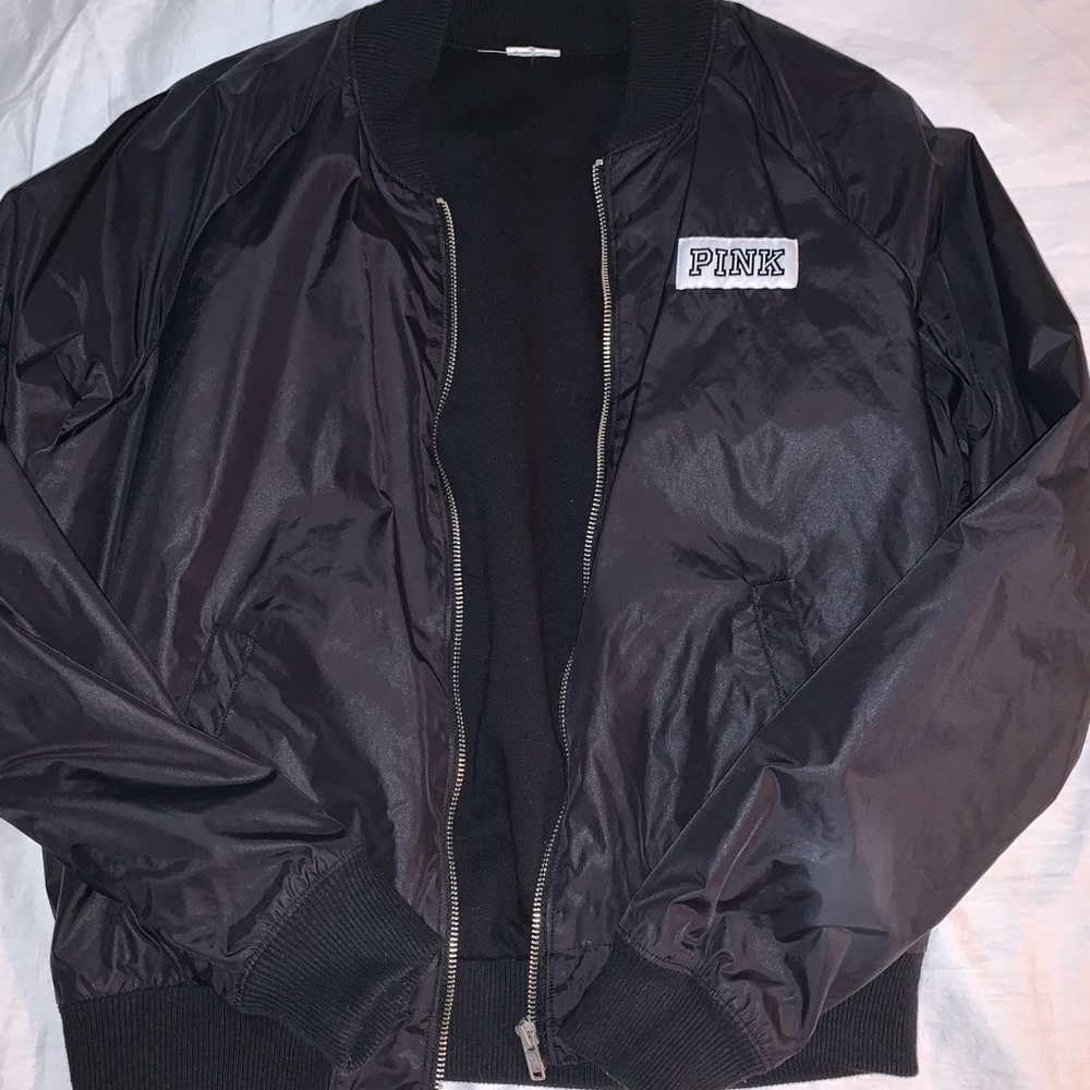VS PINK WINDBREAKER